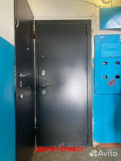 Толстая входная дверь с отличной шумоизоляцией