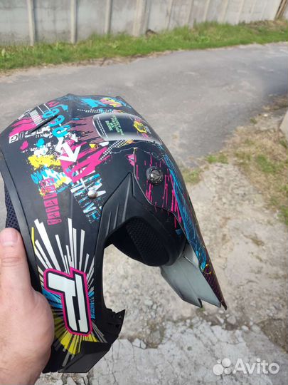 Шлем кроссовый