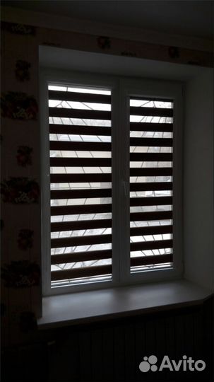 Рулонная штора на окно