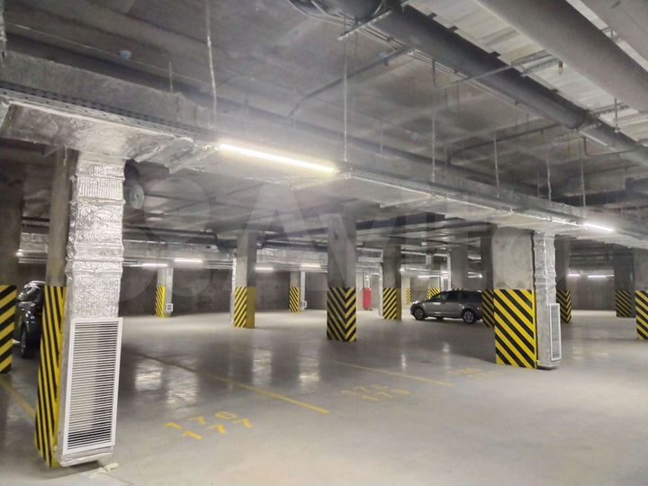 Машиноместо, 13 м²