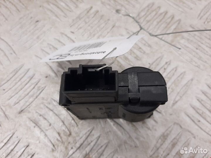 Электропривод Audi A6 4B/C5 рест. 2004 4F0820511A