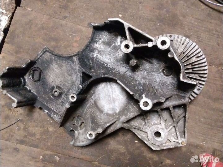 Кронштейн вискомуфты Ауди А6 С5 2.5TDI