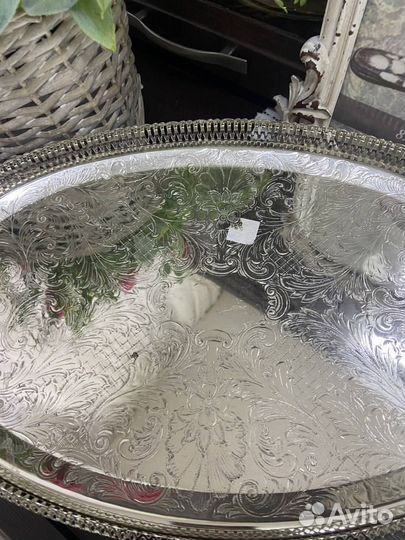 Поднос на ножках. Серебрение. Англия