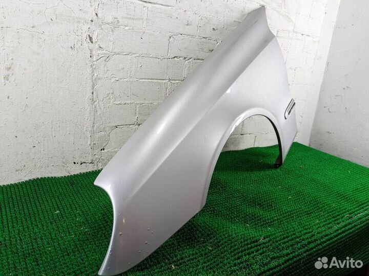 Крыло переднее левое Mercedes Benz E-class W211 2