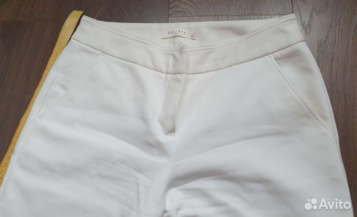 Белые брюки