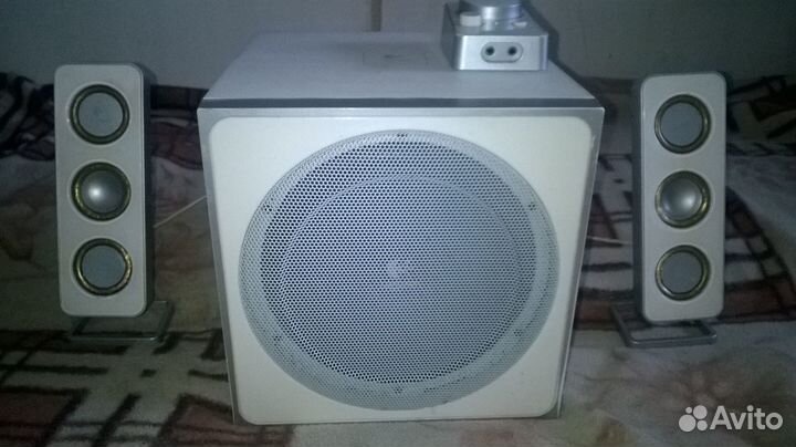 Активный сабвуфер Logitech Z4i