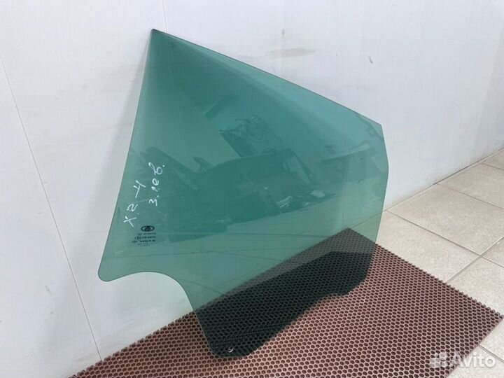 Стекло двери заднее левое LADA X-Ray