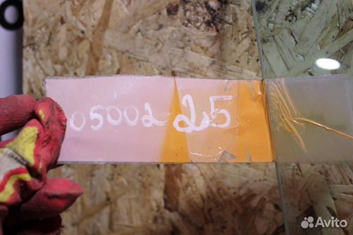 Стекло двери передней правой Bmw 7 f02 2008-2015