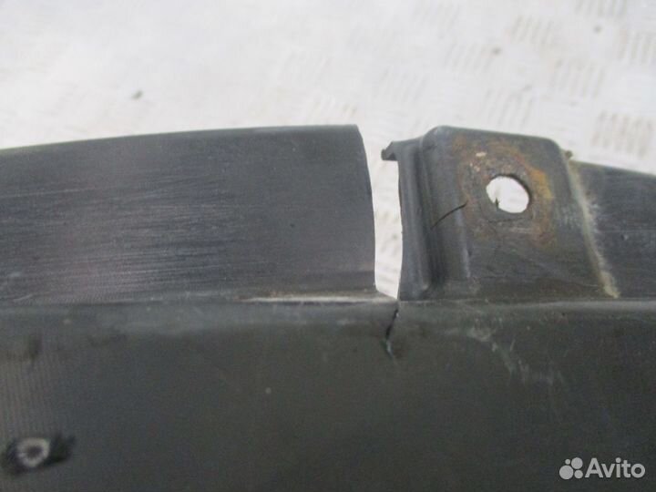 Подкрылок левый MAN 81612300275