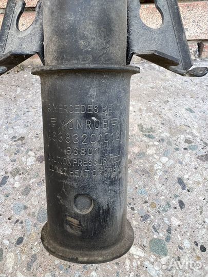 Передние стойки аммортизаторы пружины vito 638