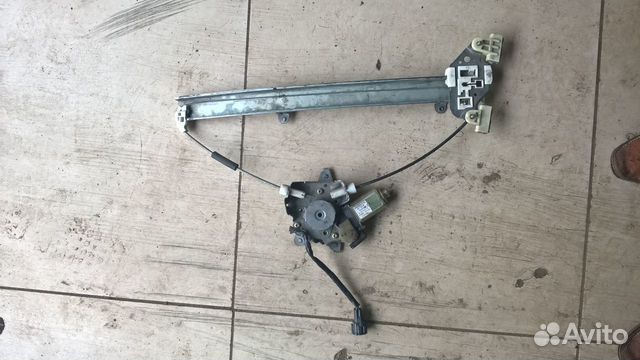 Стеклоподъемник передней правой двери Almera