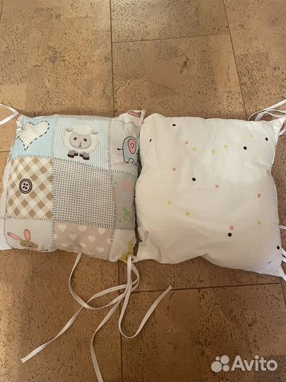 Набор в детскую кроватку(одеяло, бортики