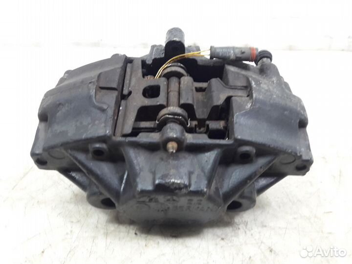 Суппорт тормозной задний правый Mercedes W220