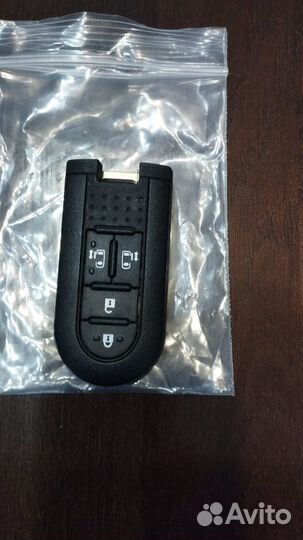 Смарт-ключ с 4 кнопками для а/м Toyota