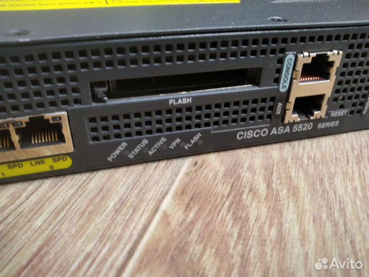 Cisco ASA 5520 + 4GE SSM