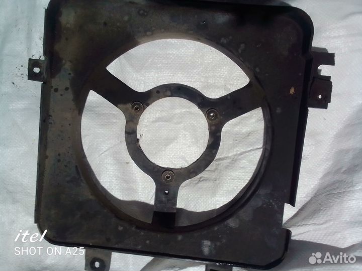 Рамка вентилятора охл.радиатора ваз2110-15