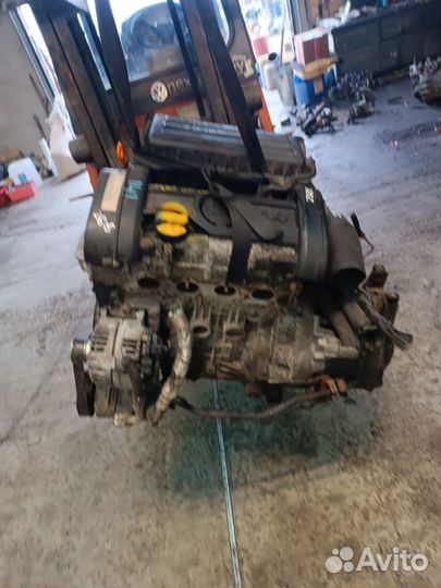 Двигатель, Volkswagen Golf 2004