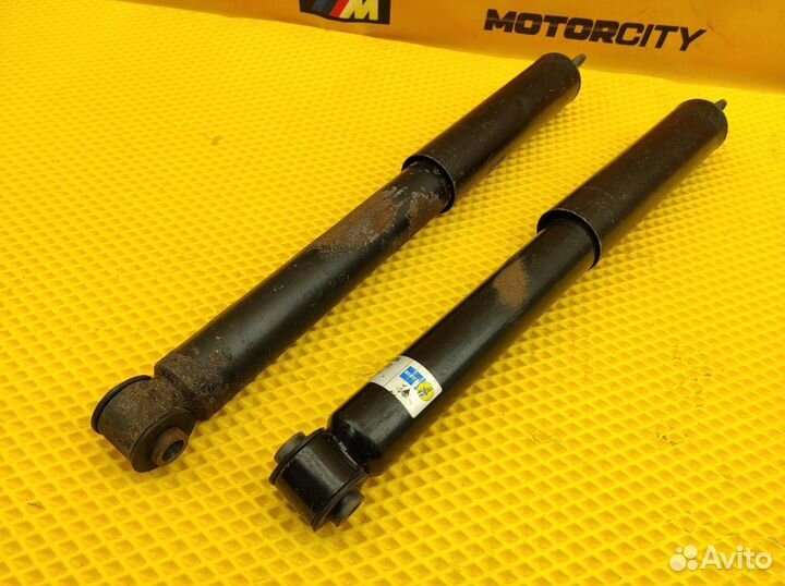 Амортизаторы комплект задние Mercedes-Benz W463