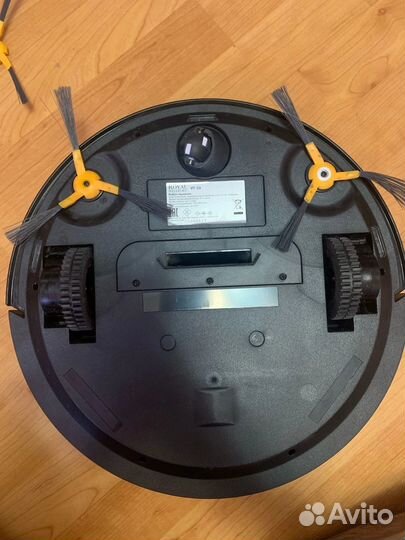 Робот пылесос Royal