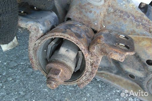 Подрамник toyota crown JZS151 1JZ-GE