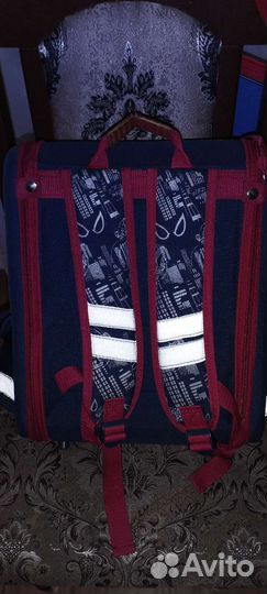 Школьный рюкзак