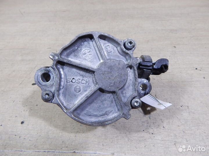 Вакуумный насос Ford Focus 2 1,6 tdci