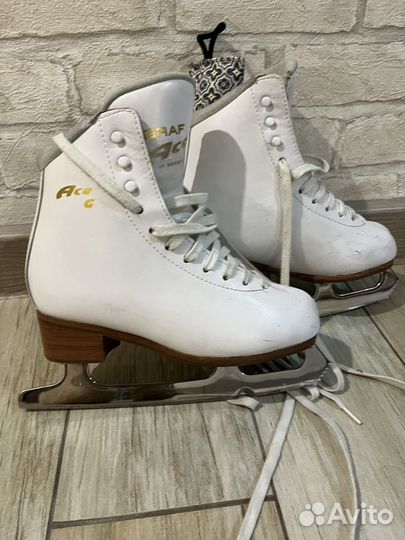 Фигурные коньки graf ace 33размер