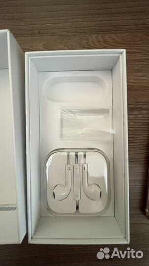 iPhone 6S, 16 ГБ