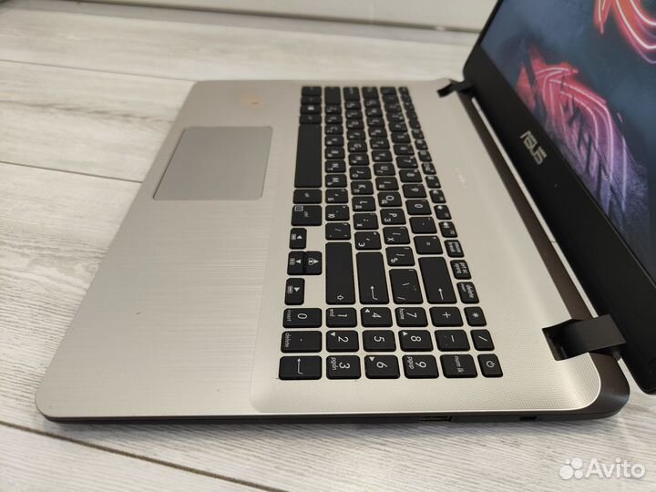 Игровой core i3 7020 / MX 130 / FHD / SSD + HDD