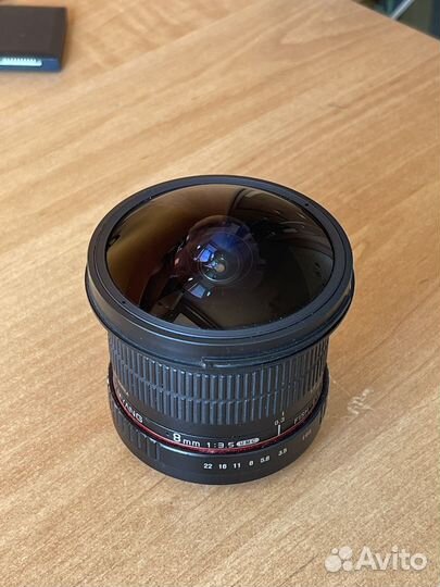 Samyang 8mm 1:3.5 UMC CS-2 Fish-eye Canon