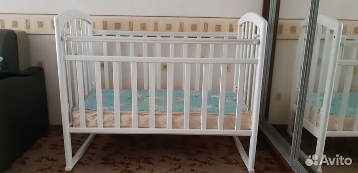 Кроватка детская