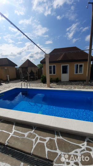 Беседка с теплый бассейном