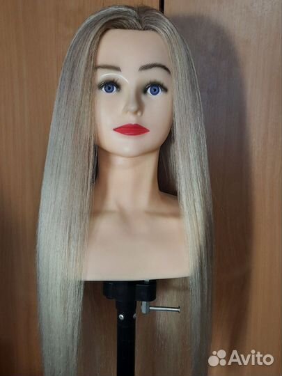 Манекен голова для причесок с плечами