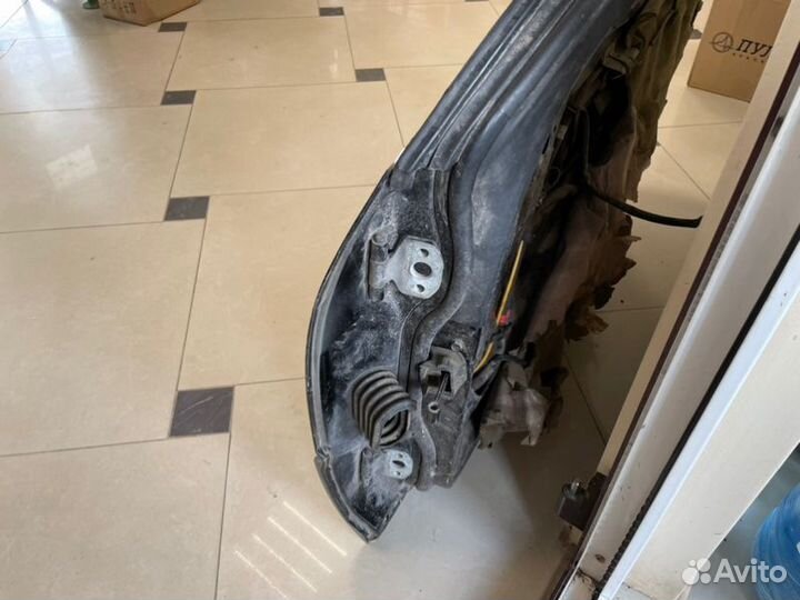 Дверь передняя правая Mercedes-Benz S-Class W140