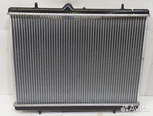 Радиатор охлаждения двигателя peugeot 308