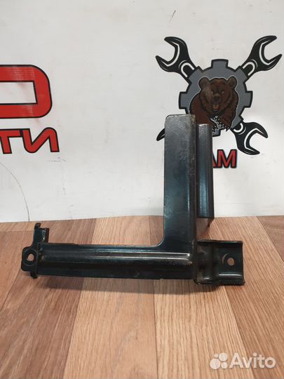 Крепление акб Renault Kaptur