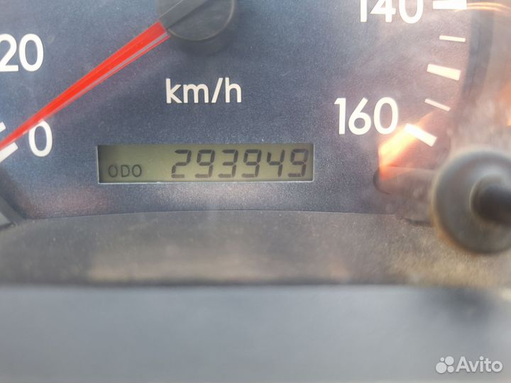 Mitsubishi Fuso Canter с КМУ, 2011