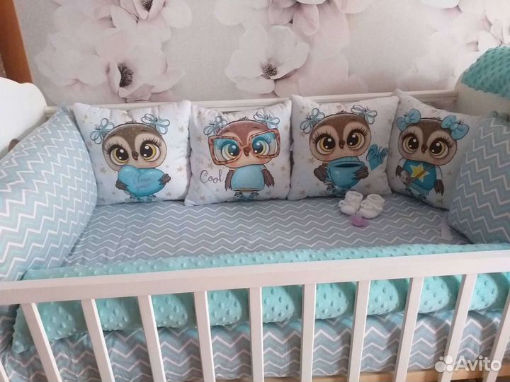 Бортики в кроватку малыша