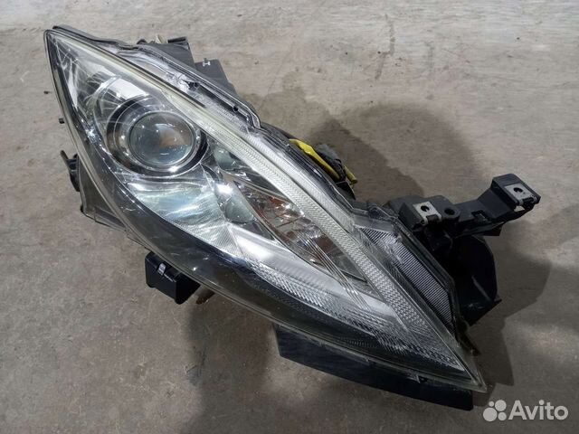 Правая фара Мазда 6 GH ксенон