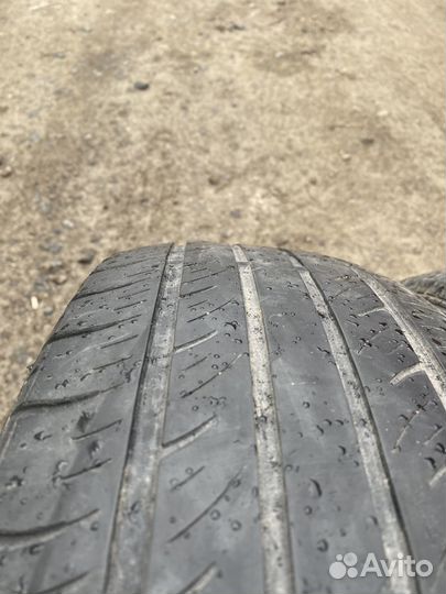 Dunlop SP Touring T1 205/60 R16