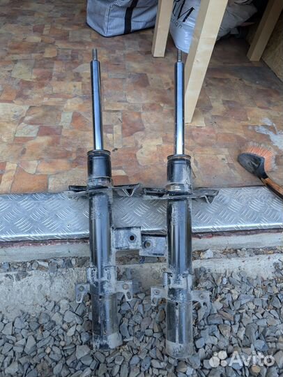 Стойки задние LR Freelander 2