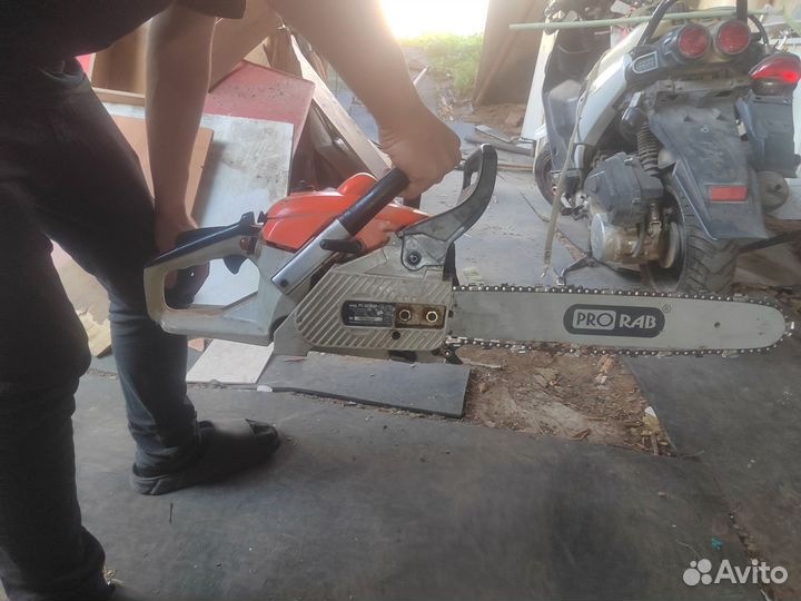Пила и культиватор