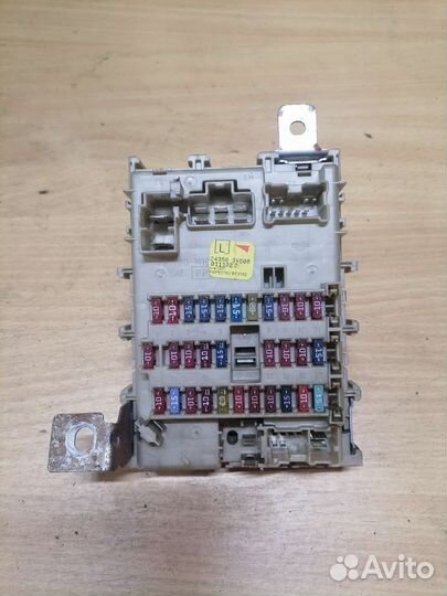 Блок предохранителей 243503Y500 Nissan Maxima A33