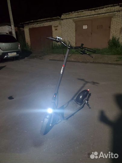 Электросамокат iconbit Trident 120 Duo