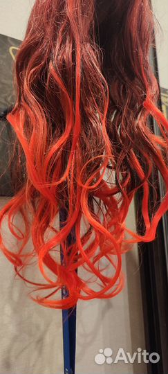Парик красный
