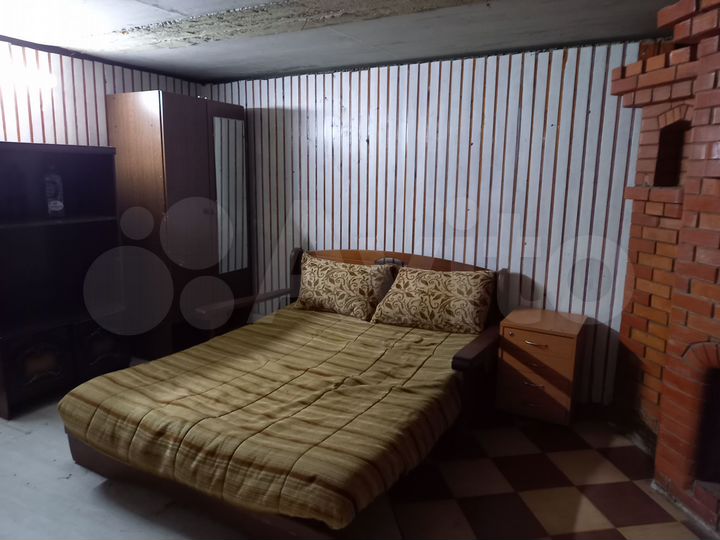 2-к. квартира, 80 м², 2/2 эт.