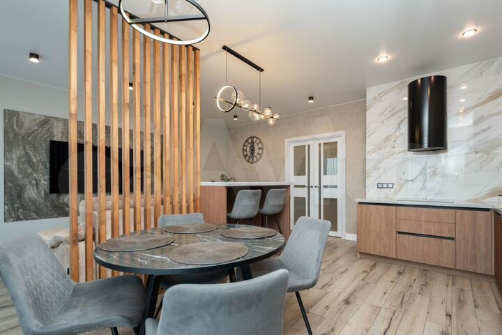 3-к. квартира, 100 м², 13/17 эт.