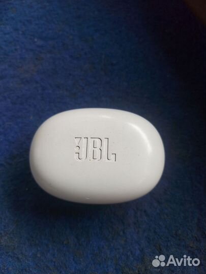 Кейс Беспроводные наушники JBL Free II, белый