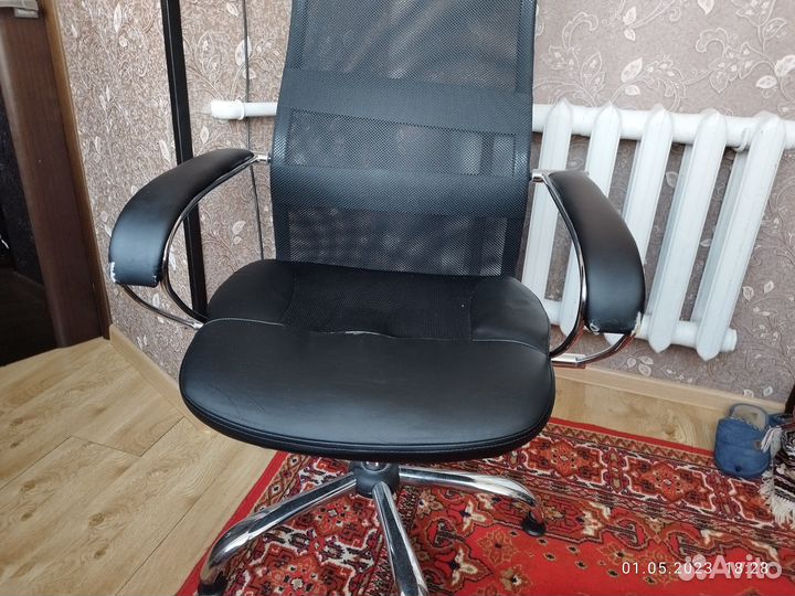 Кресло офисное