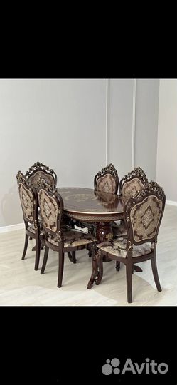 Столы и стулья